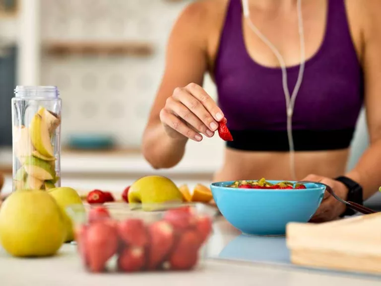 Alimentazione e allenamento: come gestirli sotto il sole
