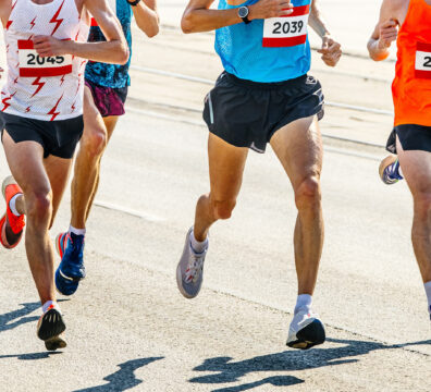 3 uomini corrono la maratona