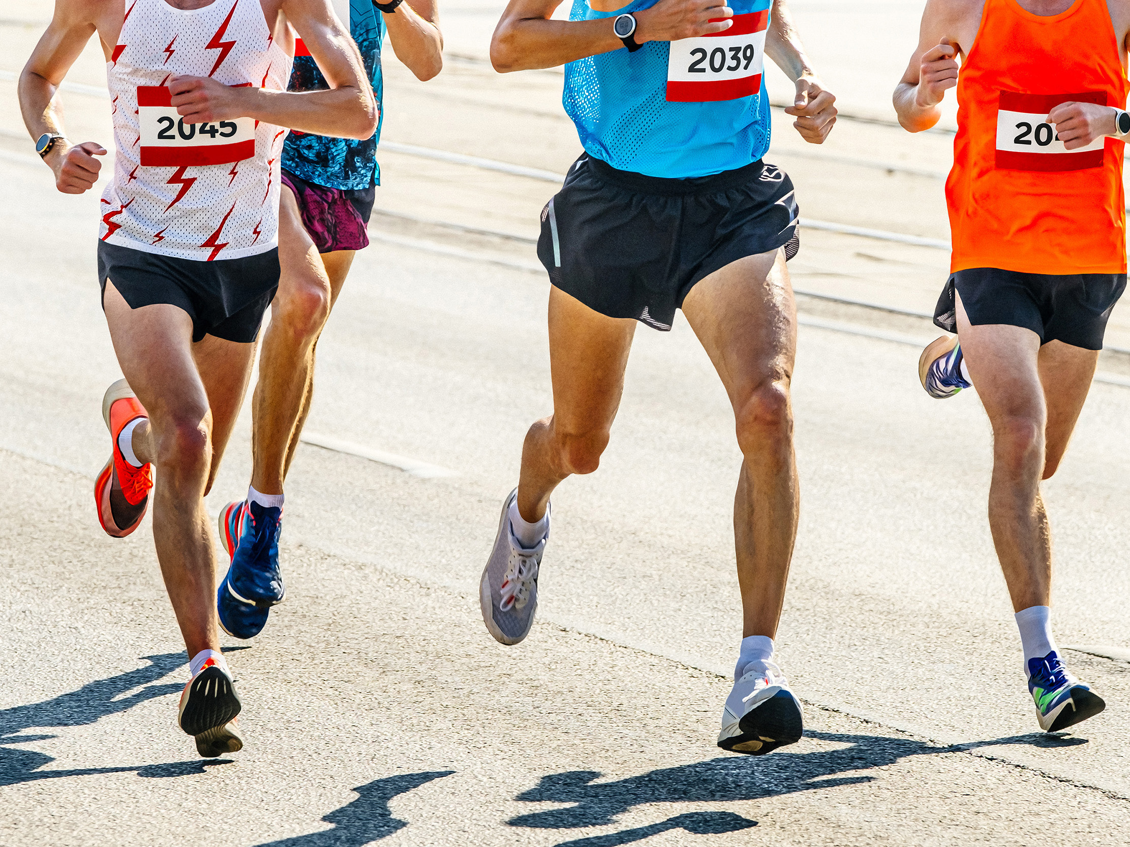 3 uomini corrono la maratona